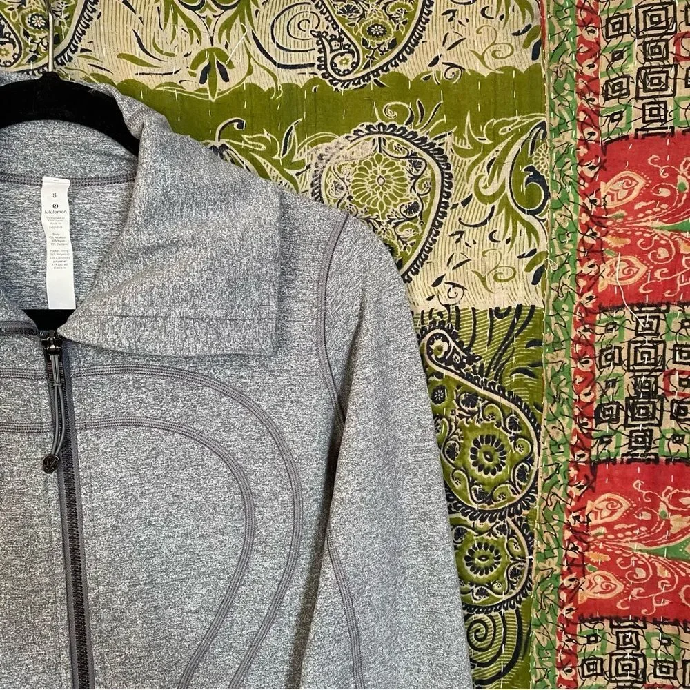 NWOT Lululemon Heathered Slate In Stride Workout Ready Jacket Size 8